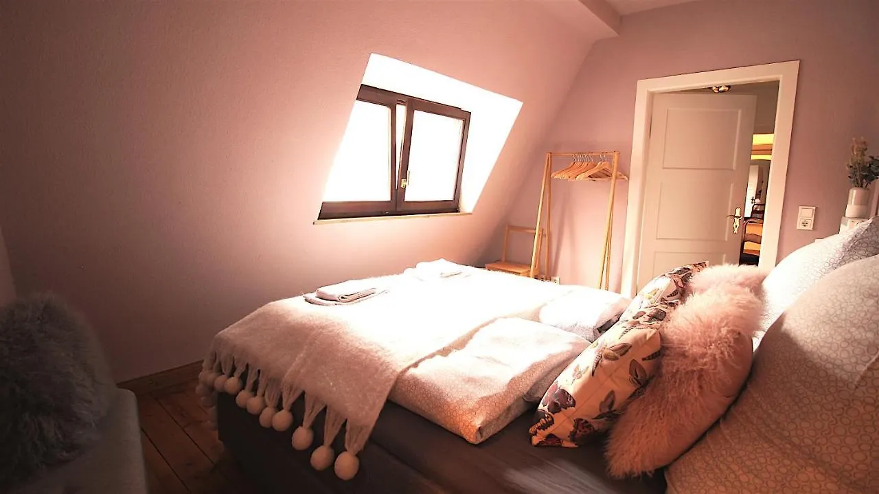 The George Rooms - Boutique Style Würzburg 0*,