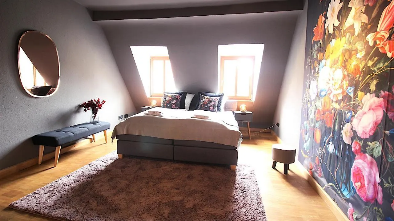 The George Rooms - Boutique Style Würzburg 0*,